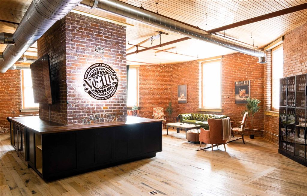 New Era Whiskey Distillery and Social Club Opens in Downtown Lexington