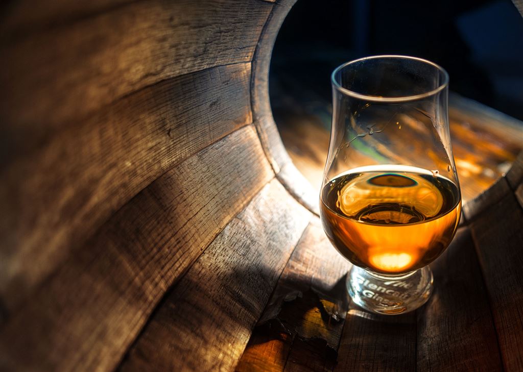 What Gives Bourbon Its Oily, Buttery, or Creamy Texture?