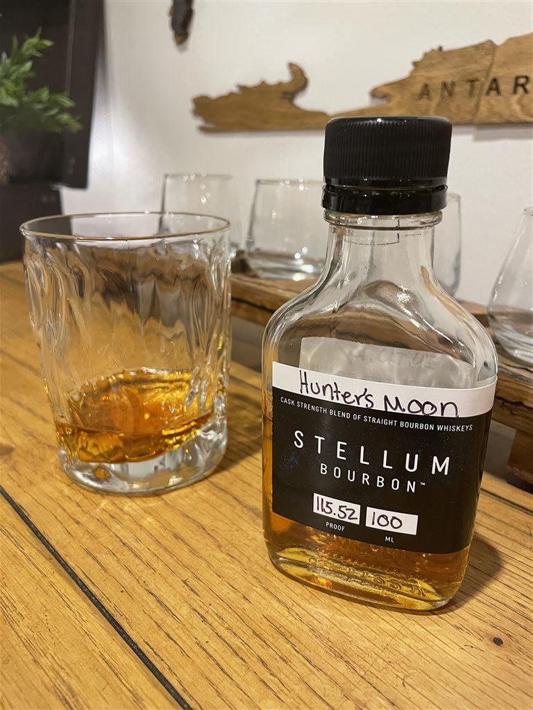 Stellum Black Bourbon Hunter's Moon Review